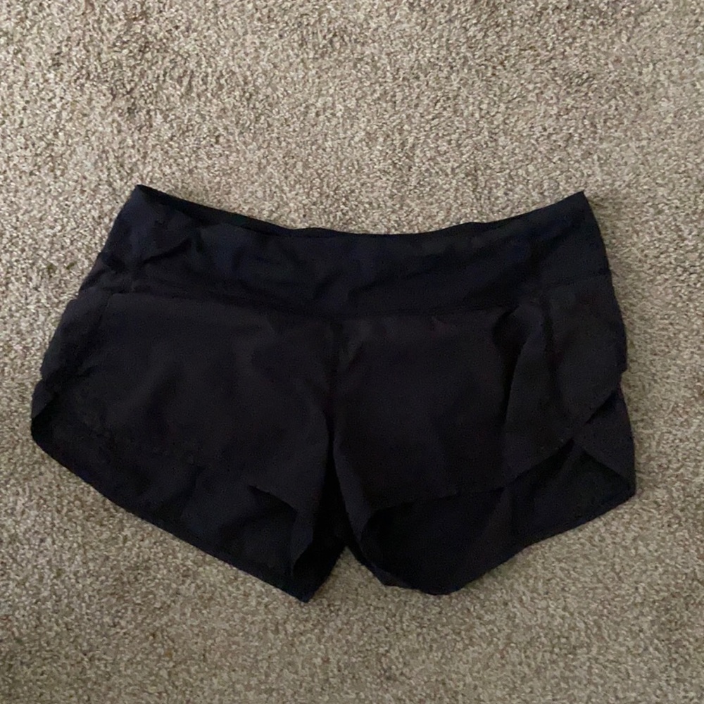 Lululemon shorts size 8